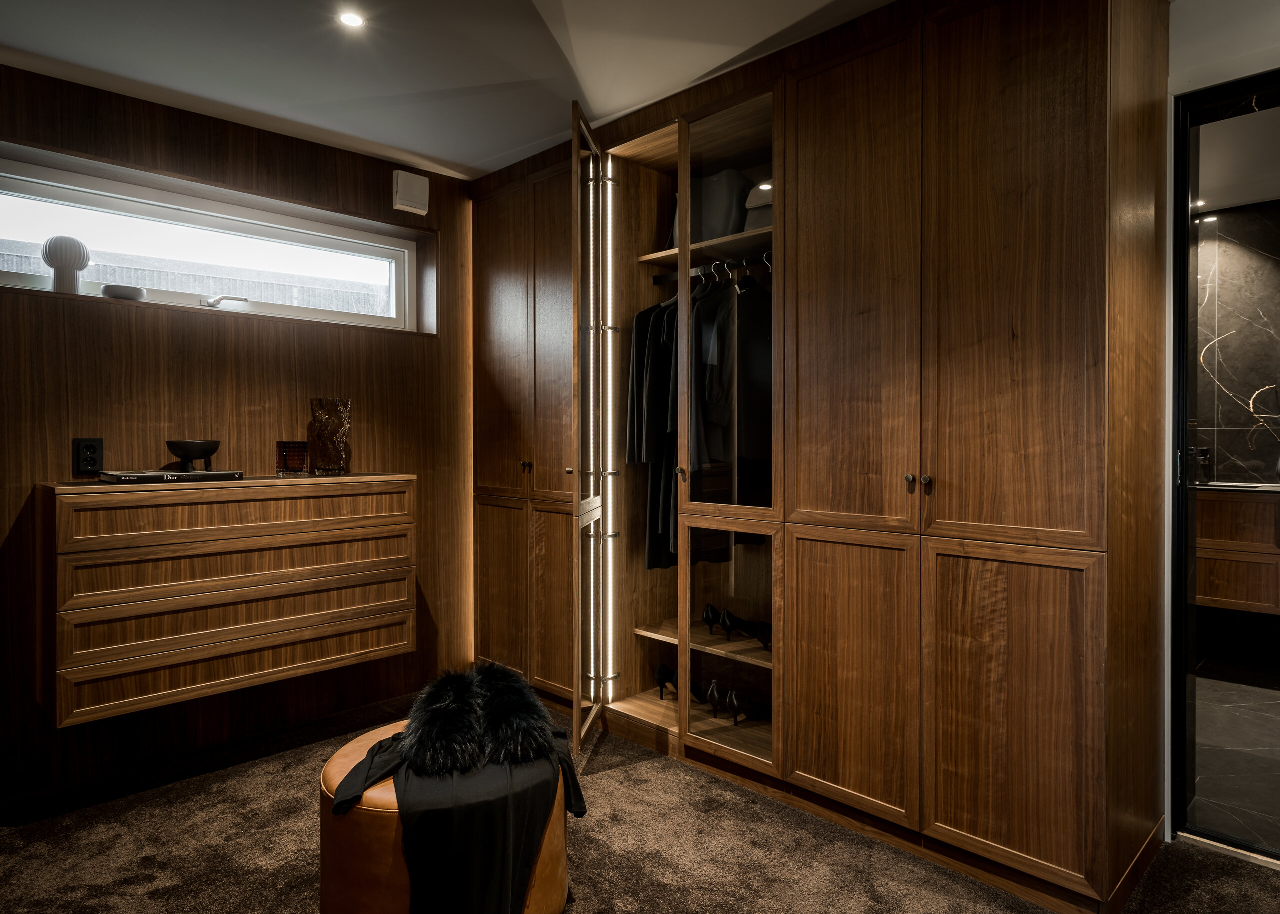 Stiligt - Klassisk walk in closet