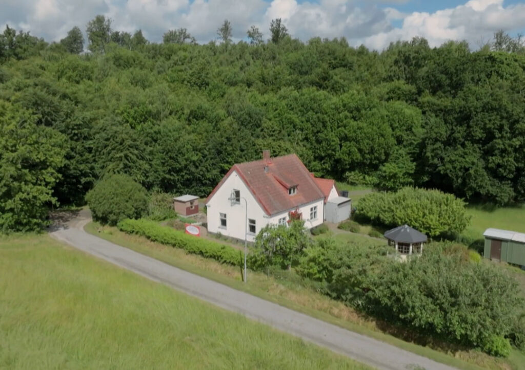 En berg-och-dalbana i skånska Grönalund -Siri och Oskars färgstarka dröm i Grönalund - avsnitt 10 Husdrömmar